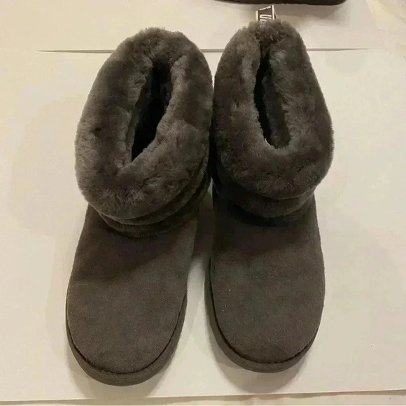 UGG Grey Boots - Picture 1 of 7